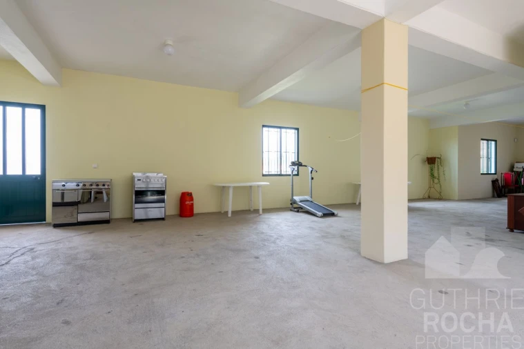 Moradia T4 para Venda em Prazeres Foto 31