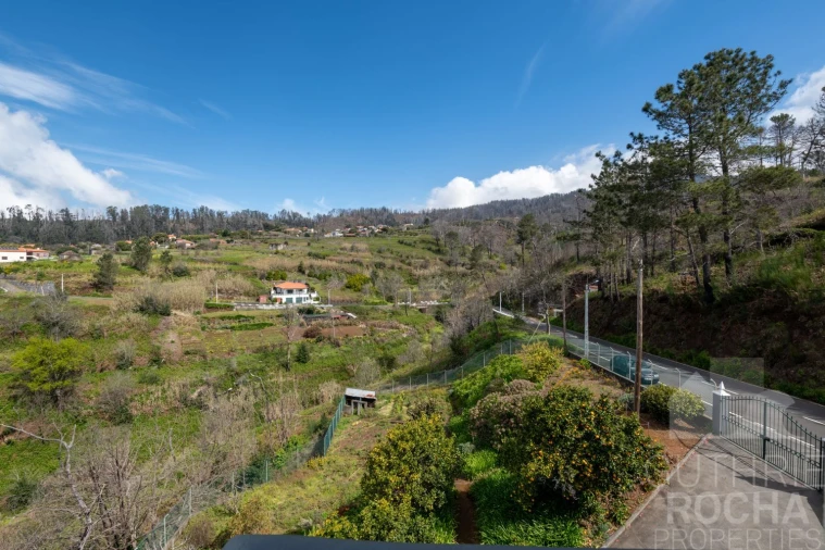 Moradia T4 para Venda em Prazeres Foto 7