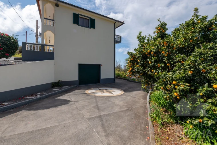 Moradia T4 para Venda em Prazeres Foto 43