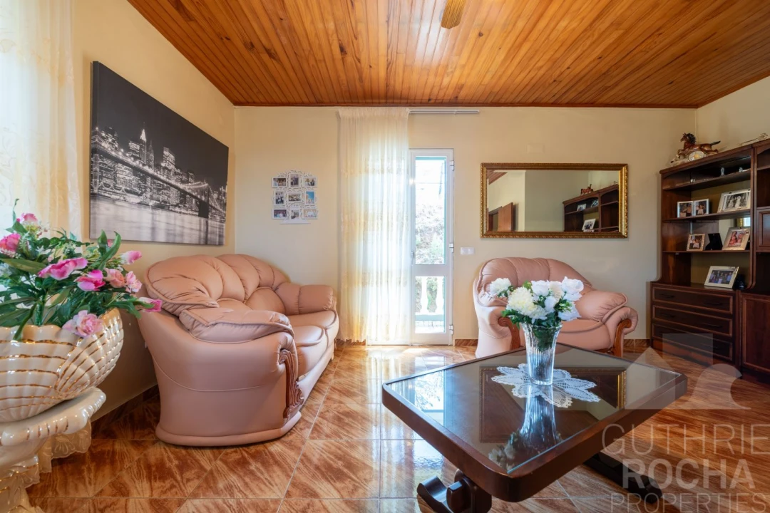 Moradia T4 para Venda em Prazeres Foto 13