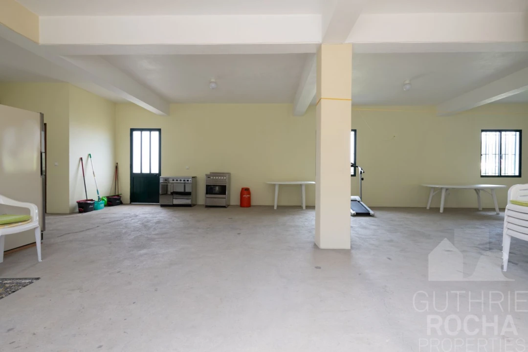 Moradia T4 para Venda em Prazeres Foto 35