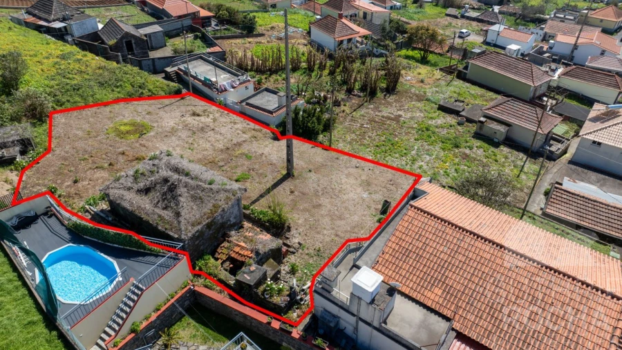 Moradia T3 para Venda em Arco da Calheta Foto 6