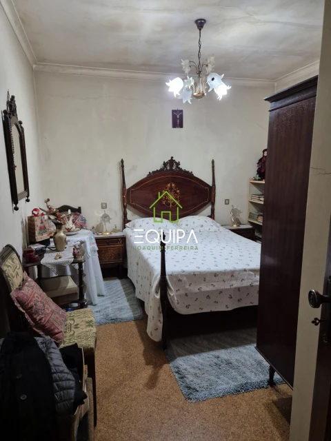 Moradia T4 para Venda em Meixomil