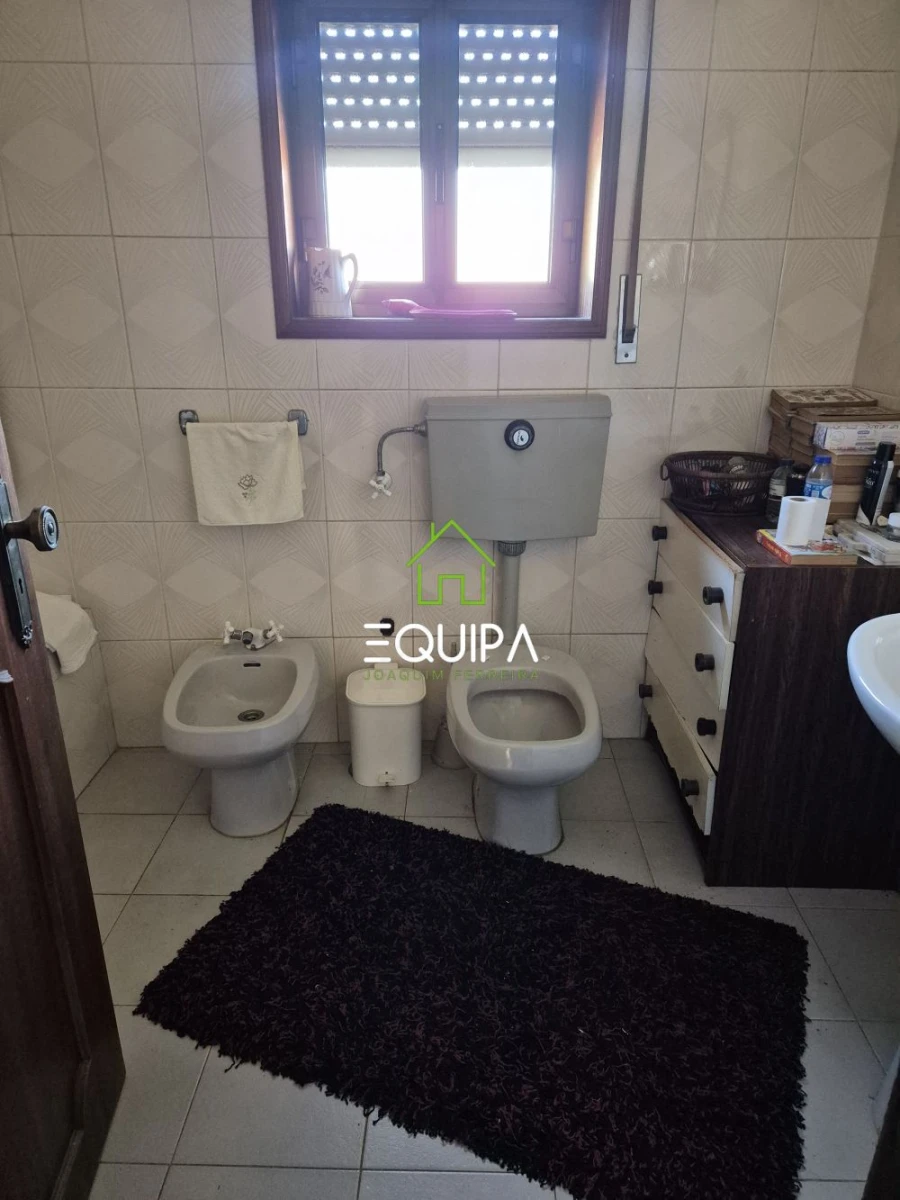 Moradia T4 para Venda em Meixomil Foto 24