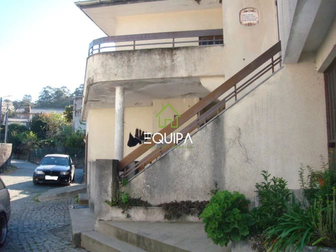 Moradia T4 para Venda em Meixomil Foto 2