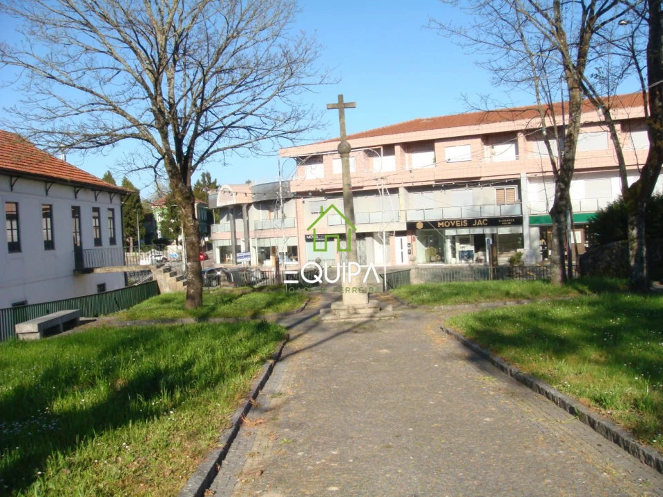 Moradia T4 para Venda em Meixomil Foto 10