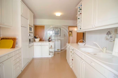 Moradia T4 para Arrendamento férias em Quarteira