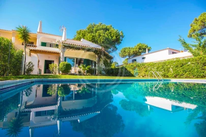 Moradia T4 para Arrendamento férias em Quarteira