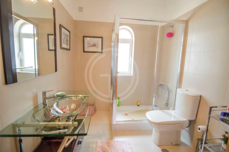 Moradia T4 para Arrendamento férias em Quarteira Foto 13