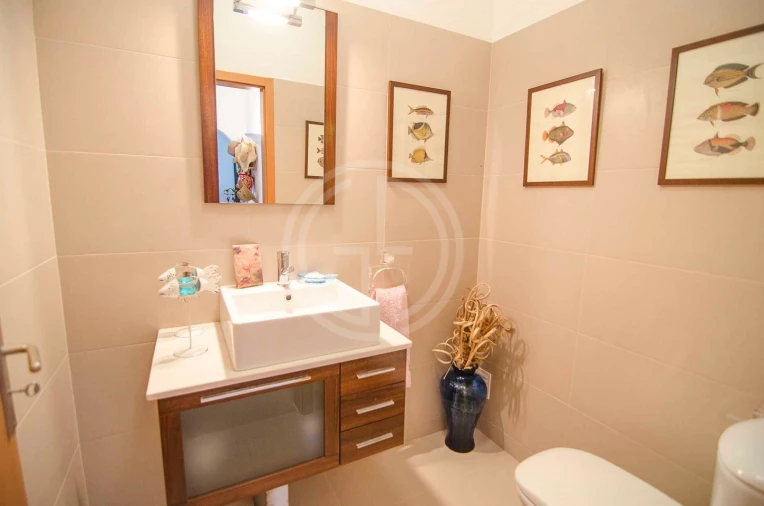 Moradia T4 para Arrendamento férias em Quarteira Foto 15