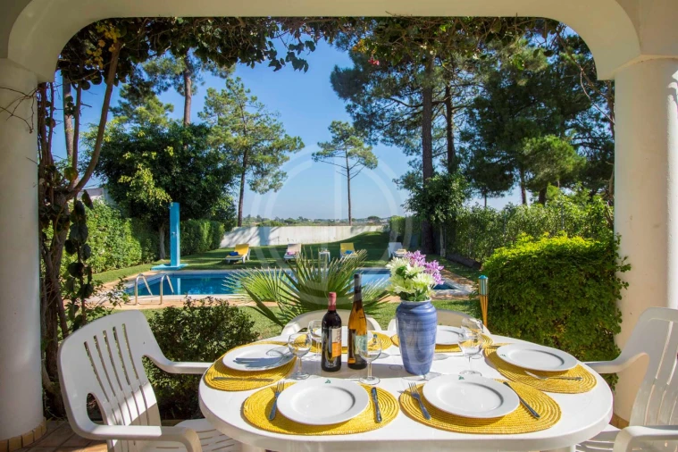 Moradia T4 para Arrendamento férias em Quarteira Foto 19