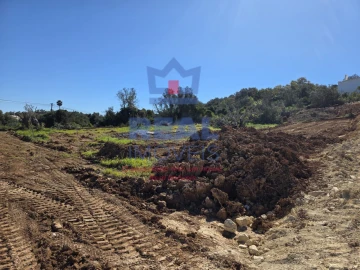 Terreno para Venda em Santa Barbara de Nexe