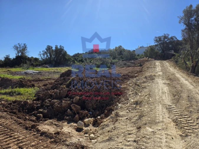 Terreno para Venda em Santa Barbara de Nexe Foto 14