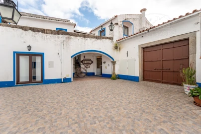 Escritório para Arrendamento em Évora (São Mamede, Sé, São Pedro e Santo Antão)