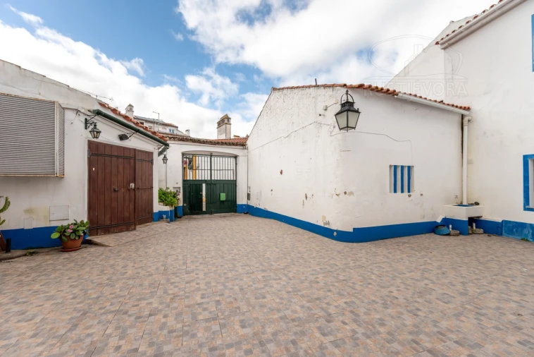 Escritório para Arrendamento em Évora (São Mamede, Sé, São Pedro e Santo Antão) Foto 11