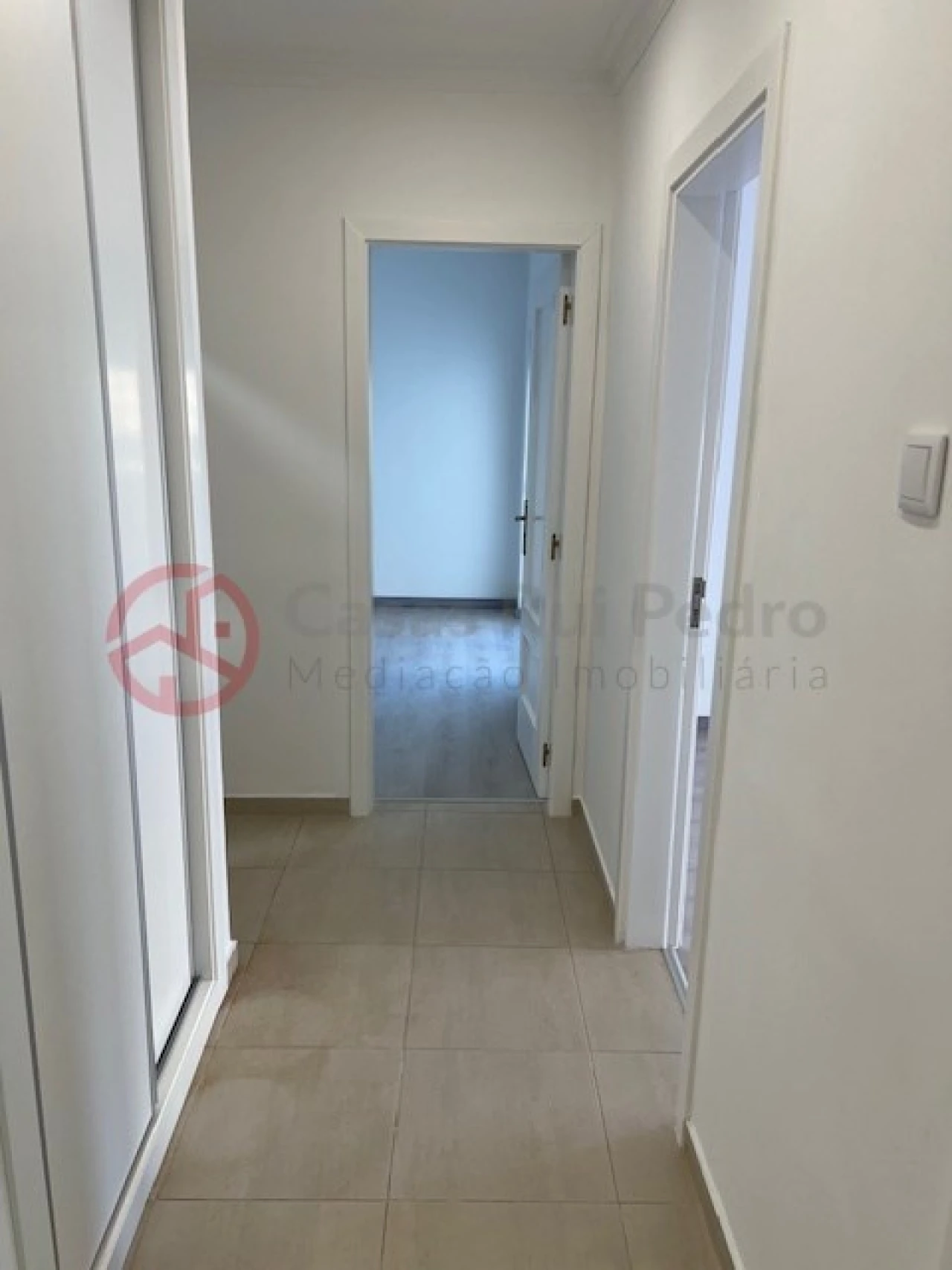 Apartamento T2 para Venda em Corroios Foto 13