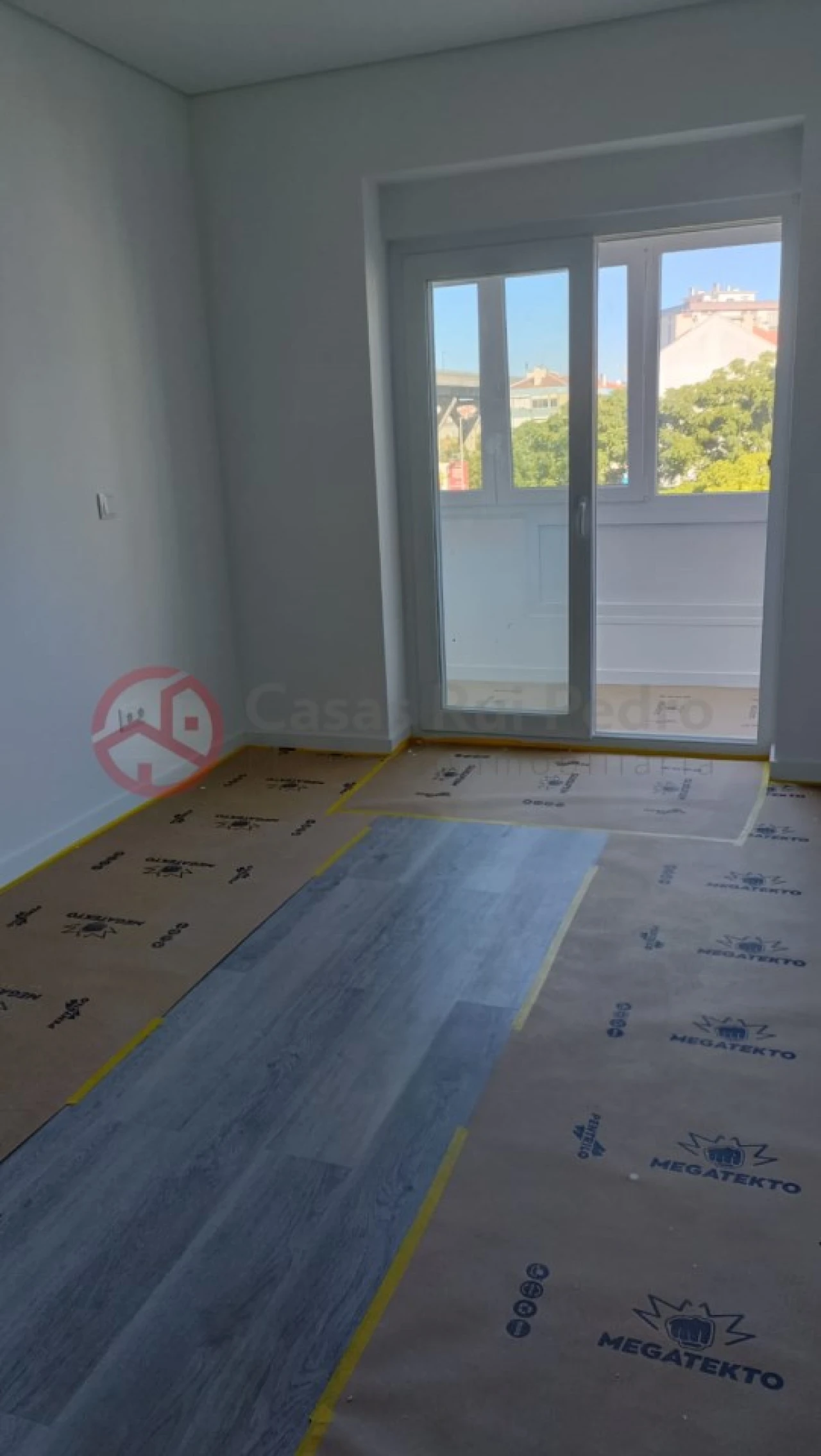 Apartamento T2 para Venda em Corroios Foto 8