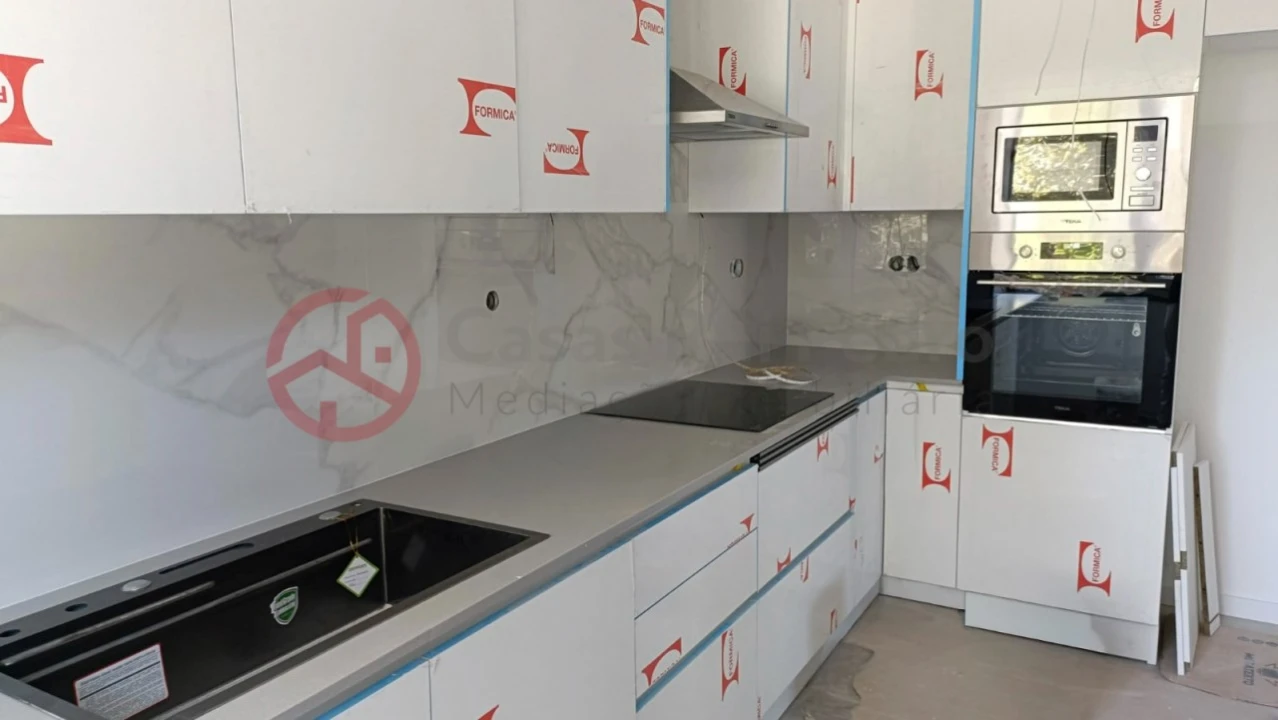 Apartamento T2 para Venda em Corroios Foto 1