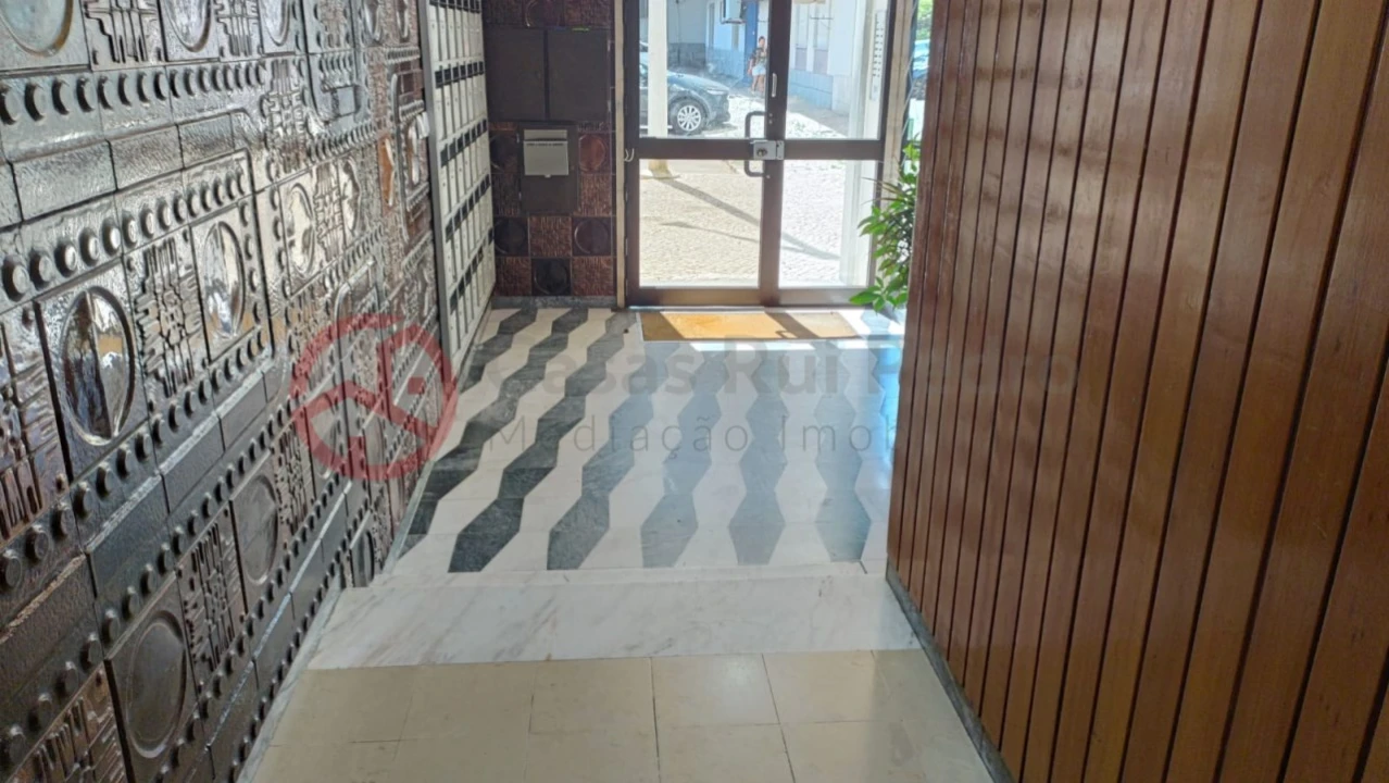 Apartamento T2 para Venda em Corroios Foto 12