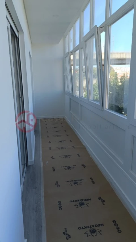 Apartamento T2 para Venda em Corroios