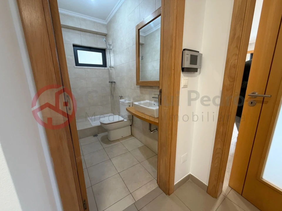 Moradia T5 para Venda em Laranjeiro e Feijó Foto 27