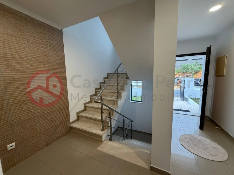 Moradia T5 para Venda em Laranjeiro e Feijó Foto 38