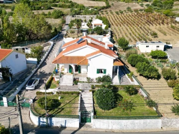 Moradia T5 para Venda em Alhandra, São João dos Montes e Calhandriz