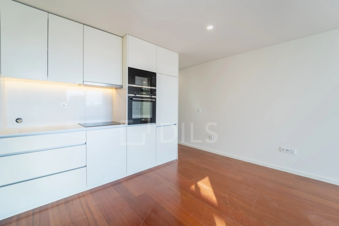 Apartamento T1 para Arrendamento em Ramalde Foto 12