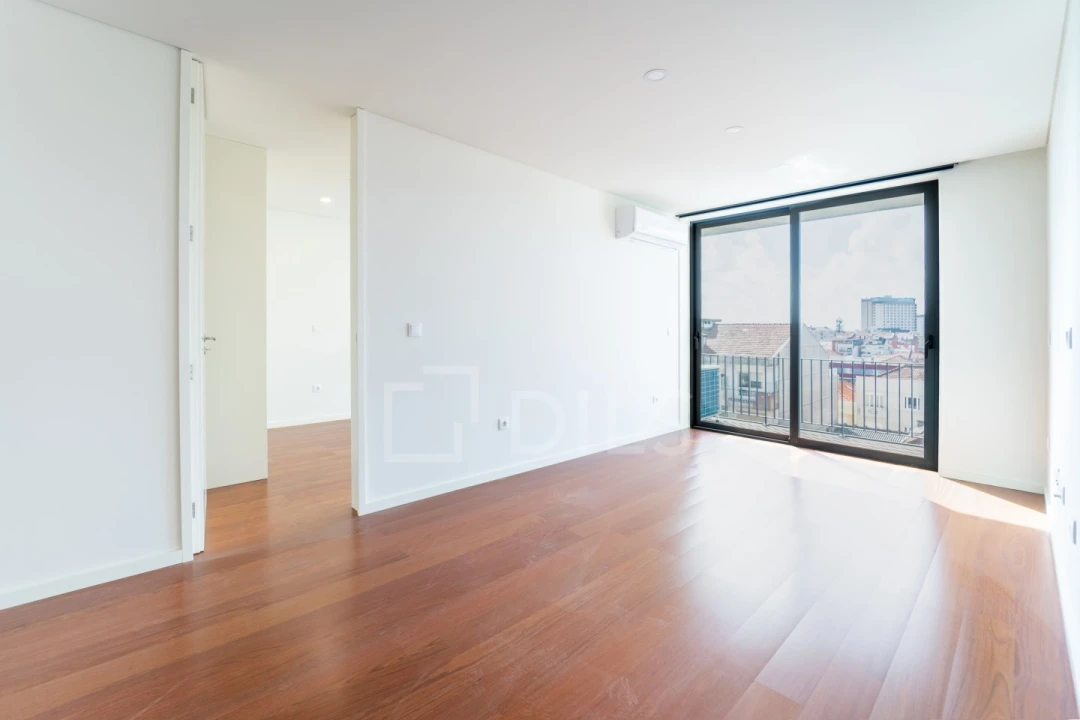 Apartamento T1 para Arrendamento em Ramalde Foto 1