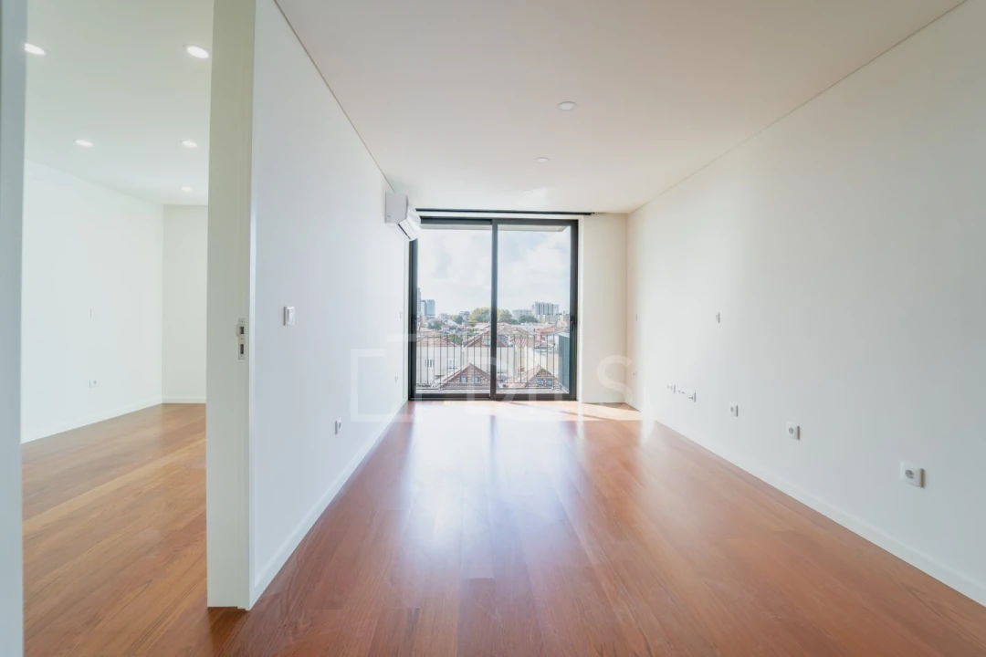 Apartamento T1 para Arrendamento em Ramalde Foto 15