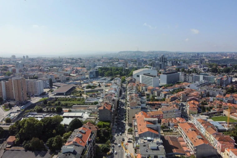 Apartamento T1 para Arrendamento em Ramalde Foto 30