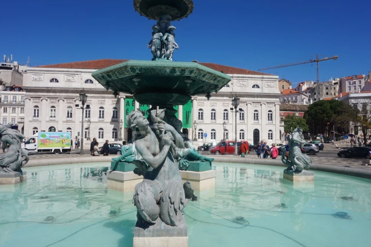 Apartamento T2 para Venda em Arroios Foto 11