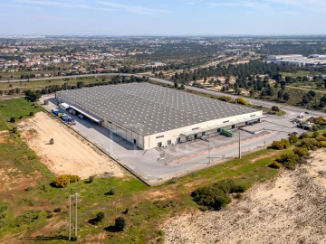 Armazém para Arrendamento em Quinta do Anjo