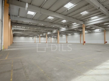 Armazém para Arrendamento em Quinta do Anjo