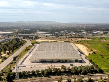 Armazém para Arrendamento em Quinta do Anjo