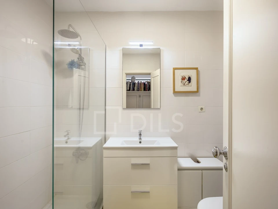 Apartamento T1 para Venda em Misericórdia Foto 9