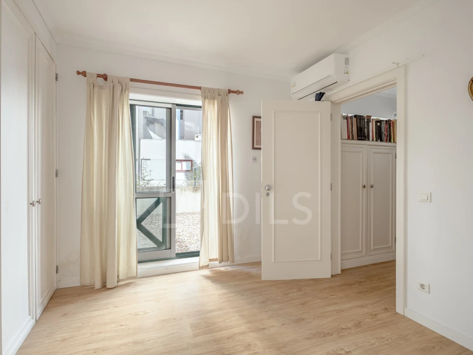 Apartamento T1 para Venda em Misericórdia Foto 6