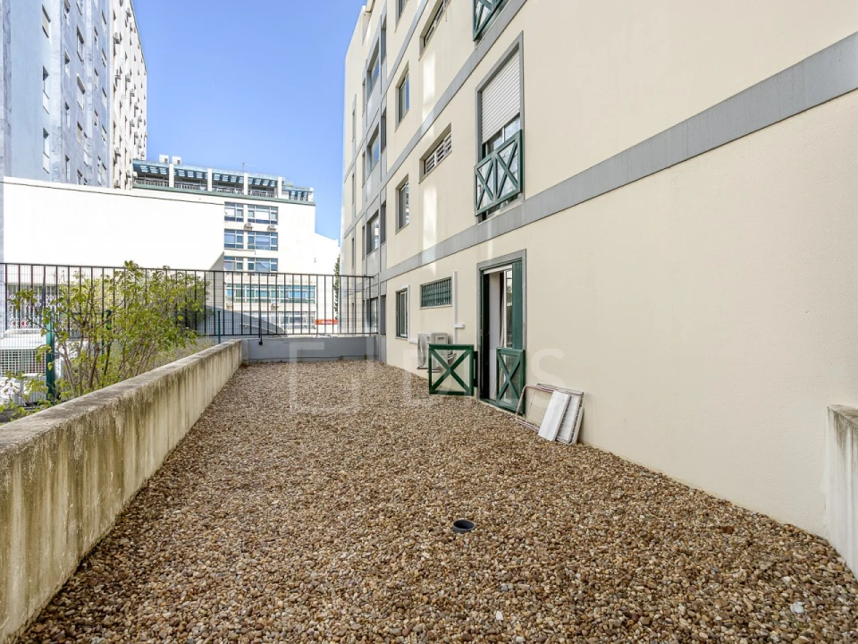 Apartamento T1 para Venda em Misericórdia Foto 18