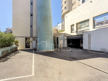 Apartamento T1 para Venda em Misericórdia