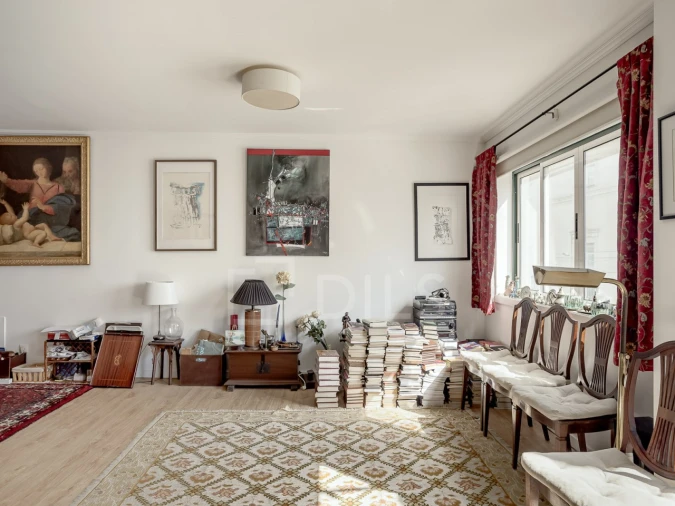 Apartamento T1 para Venda em Misericórdia Foto 3