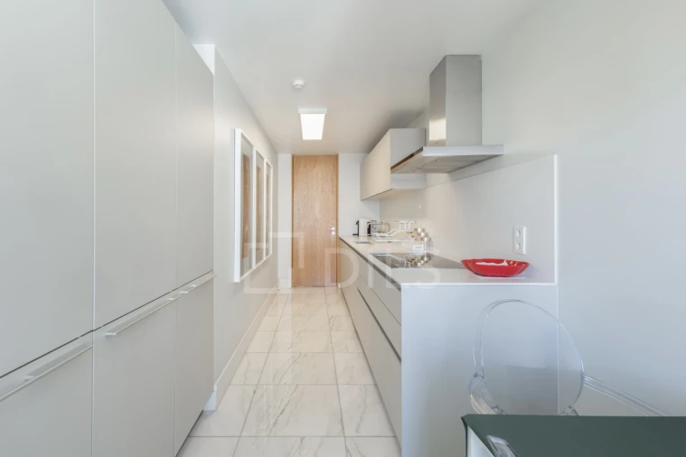 Apartamento T3 para Venda em Santo António Foto 17