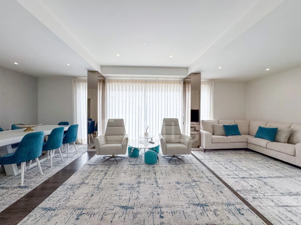 Moradia T5 para Venda em Ericeira Foto 3