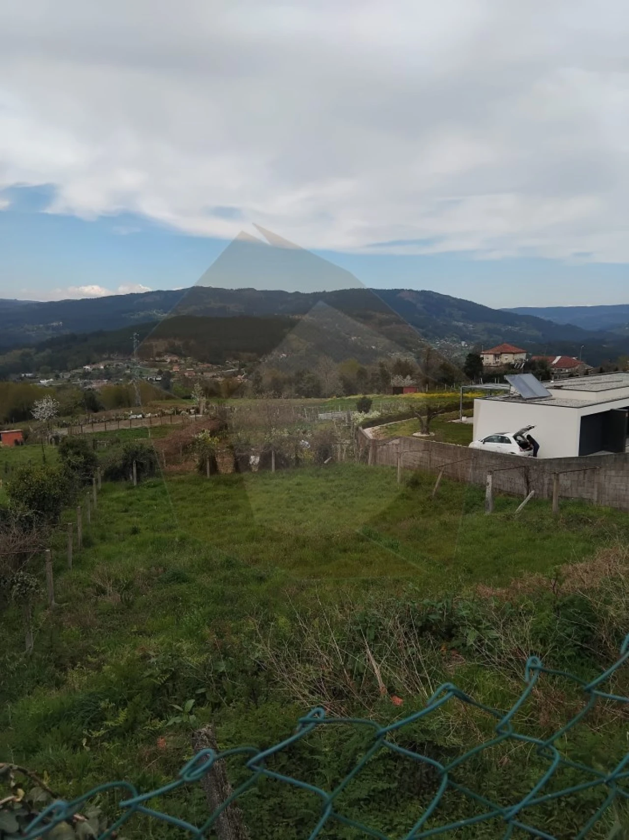 Terreno Misto para Venda em Chaviães e Paços Foto 3