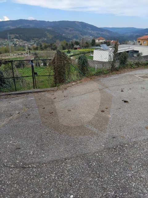 Terreno Misto para Venda em Chaviães e Paços