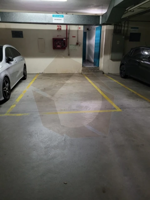 Garagem para Arrendamento em Perafita, Lavra e Santa Cruz do Bispo