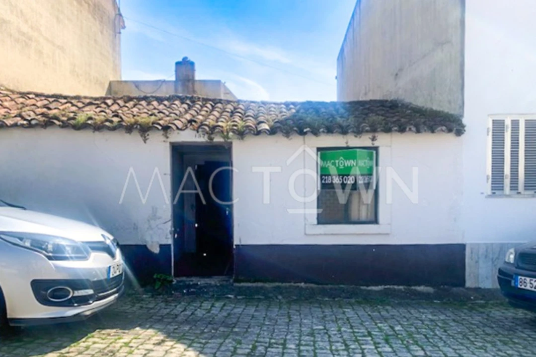 Moradia T1 para Venda em Malhou, Louriceira e Espinheiro Foto 1