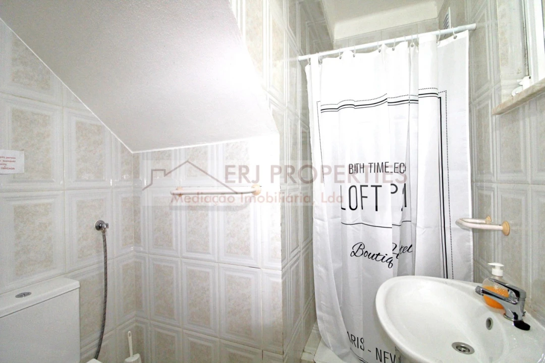 Moradia T3 para Arrendamento em Altura Foto 11