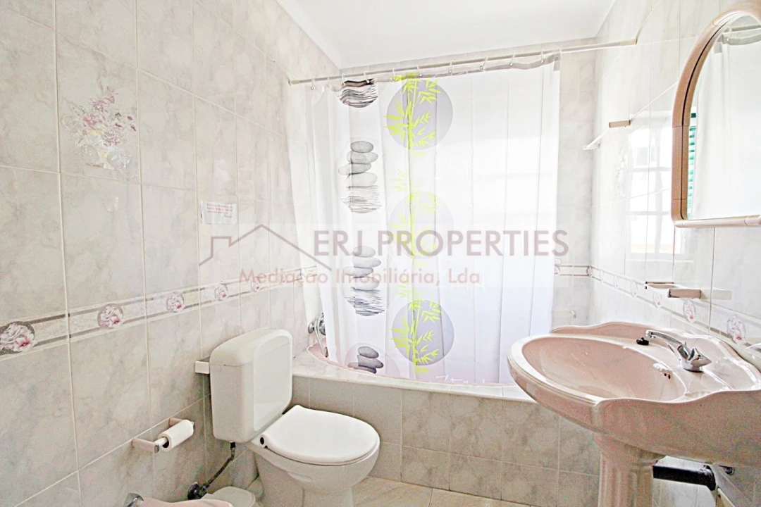 Moradia T3 para Arrendamento em Altura Foto 15