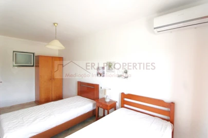 Moradia T3 para Arrendamento em Altura