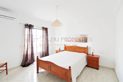 Moradia T3 para Arrendamento em Altura